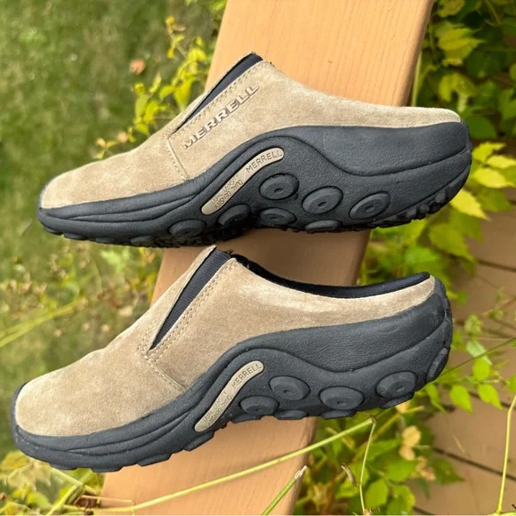 Merrell Women’s Taupe and Black Jungle slide Clogs - Picture 6 of 9